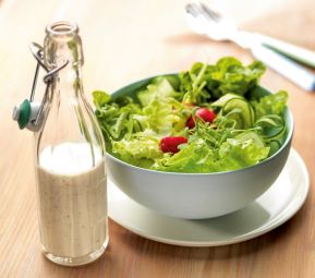 Salad sốt sữa chua eatclean