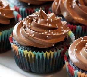 cách làm bánh cupcake socola tại nhà